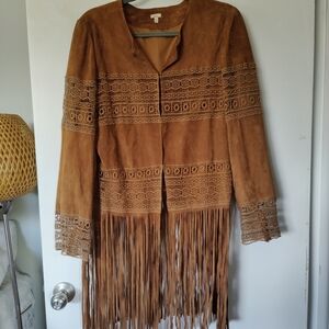 Reba super cool boho leather jacket 22" shoulder to hem w/extra long 15" fringe